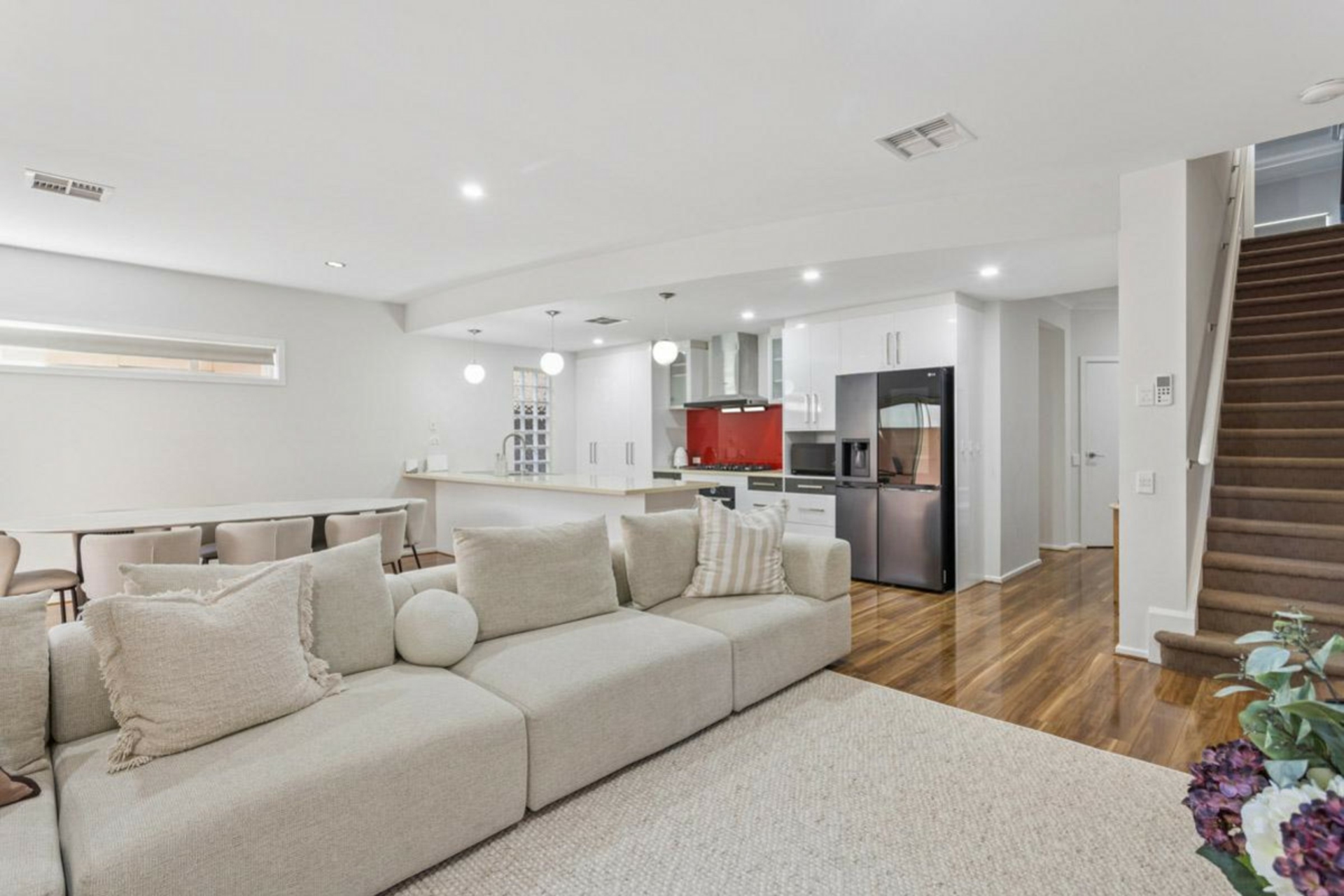 8 Borduy Place — photo 2 of 19