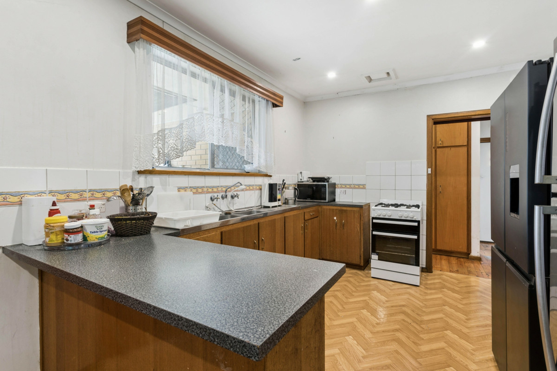 17 Harvey Avenue — photo 7 of 18