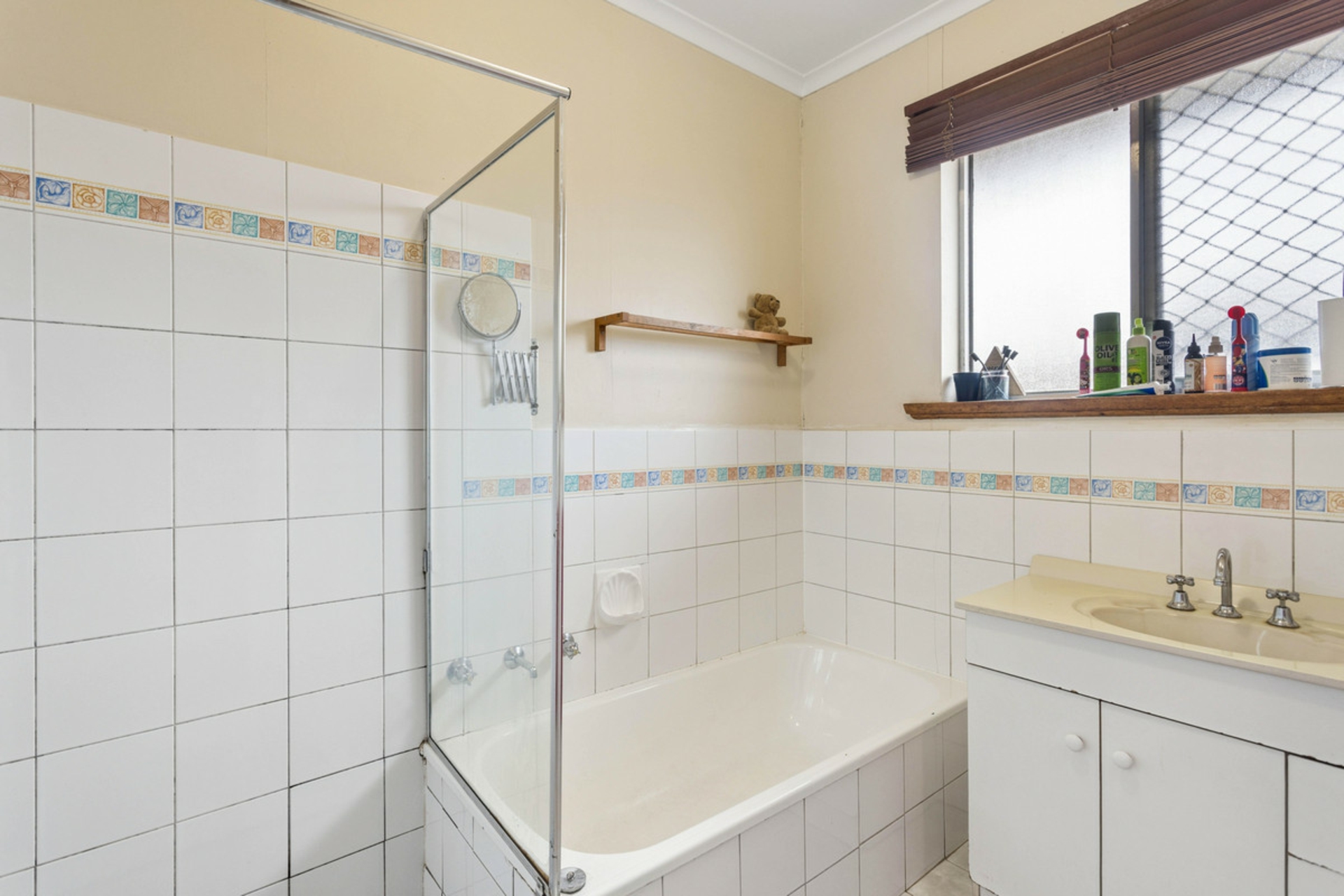 17 Harvey Avenue — photo 14 of 18