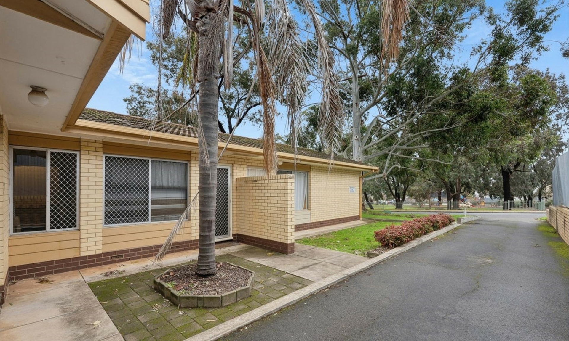 8/1 Whinnen Street — photo from LJ Hooker Property Specialists