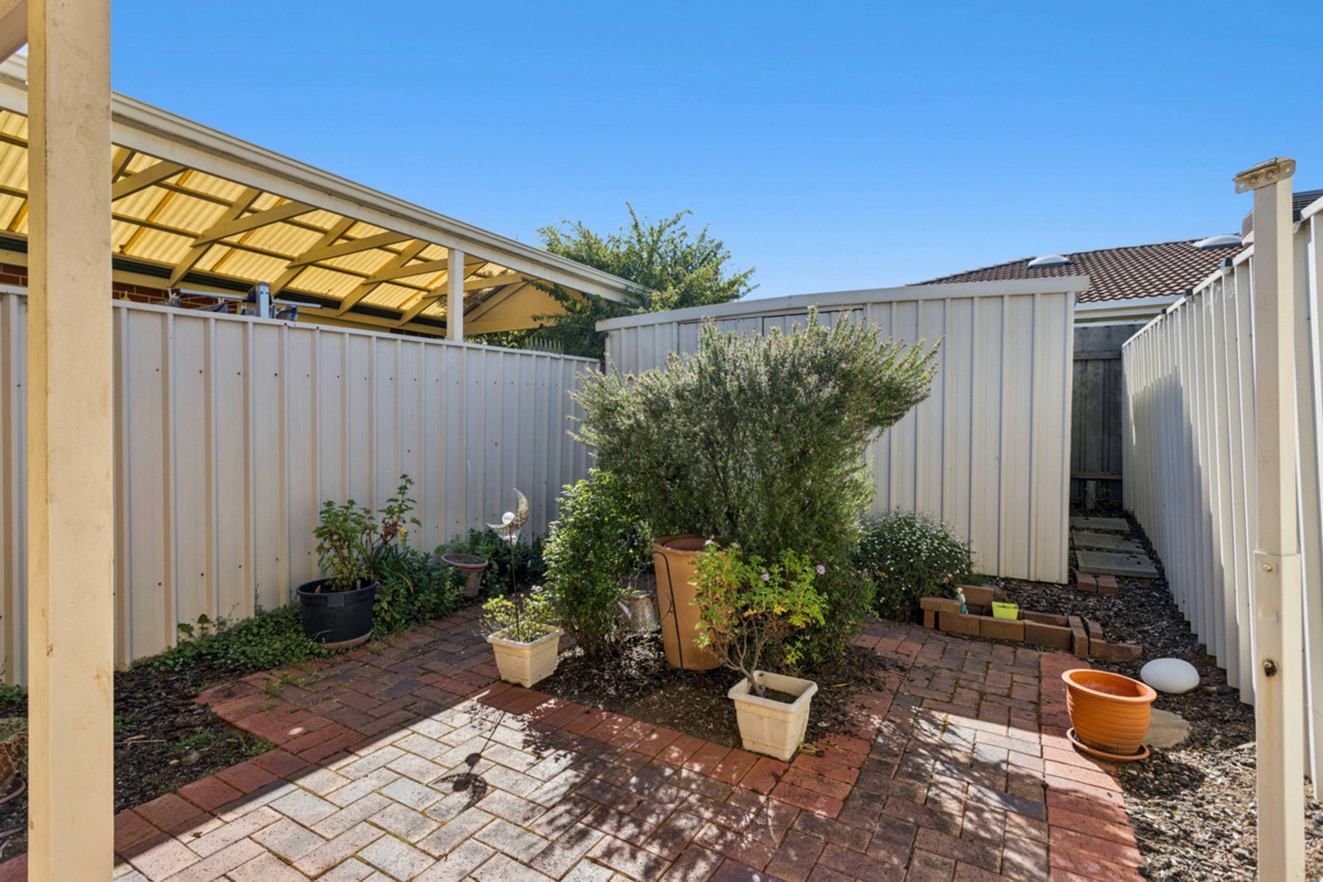 2/3 Arthur Street — photo 12 of 14