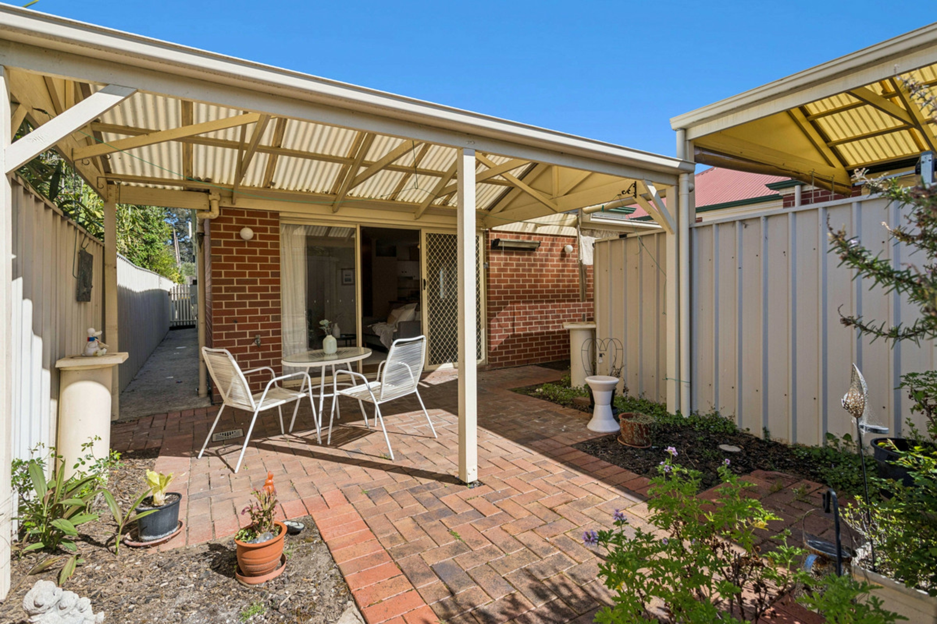 2/3 Arthur Street — photo 13 of 14