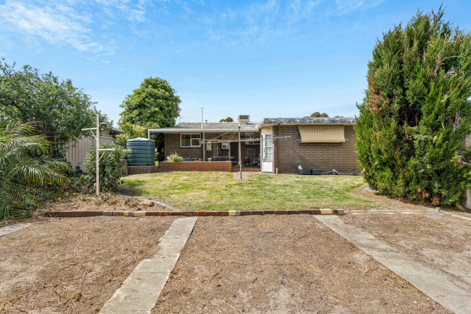 6 Blackwood Court — photo 11 of 12