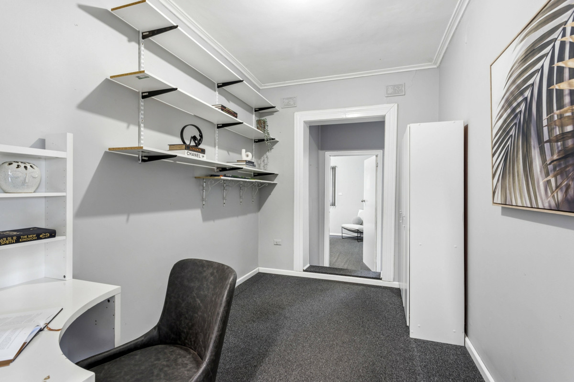 30 Burcombe Street — photo 8 of 20