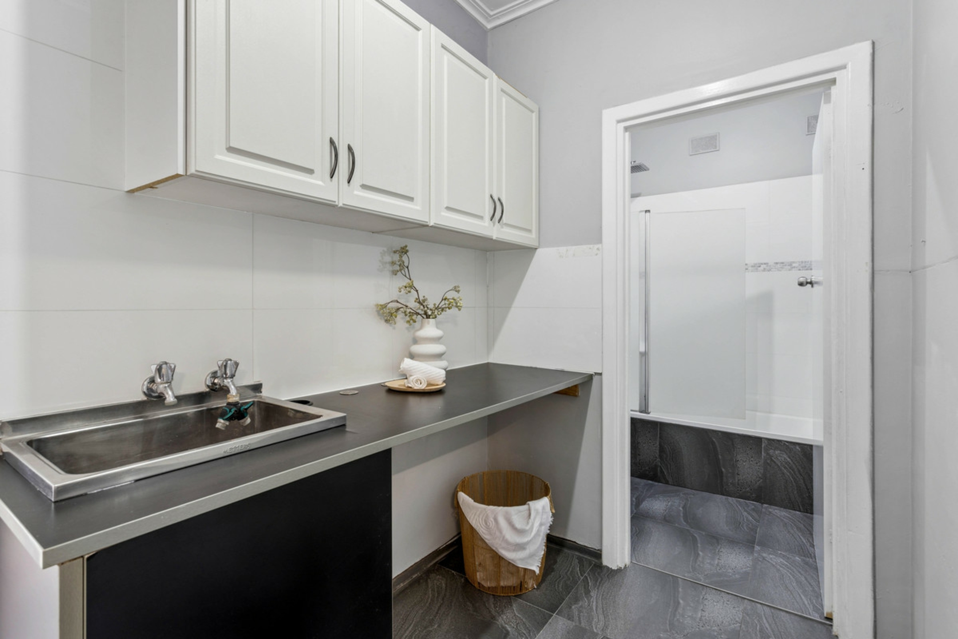 30 Burcombe Street — photo 12 of 20