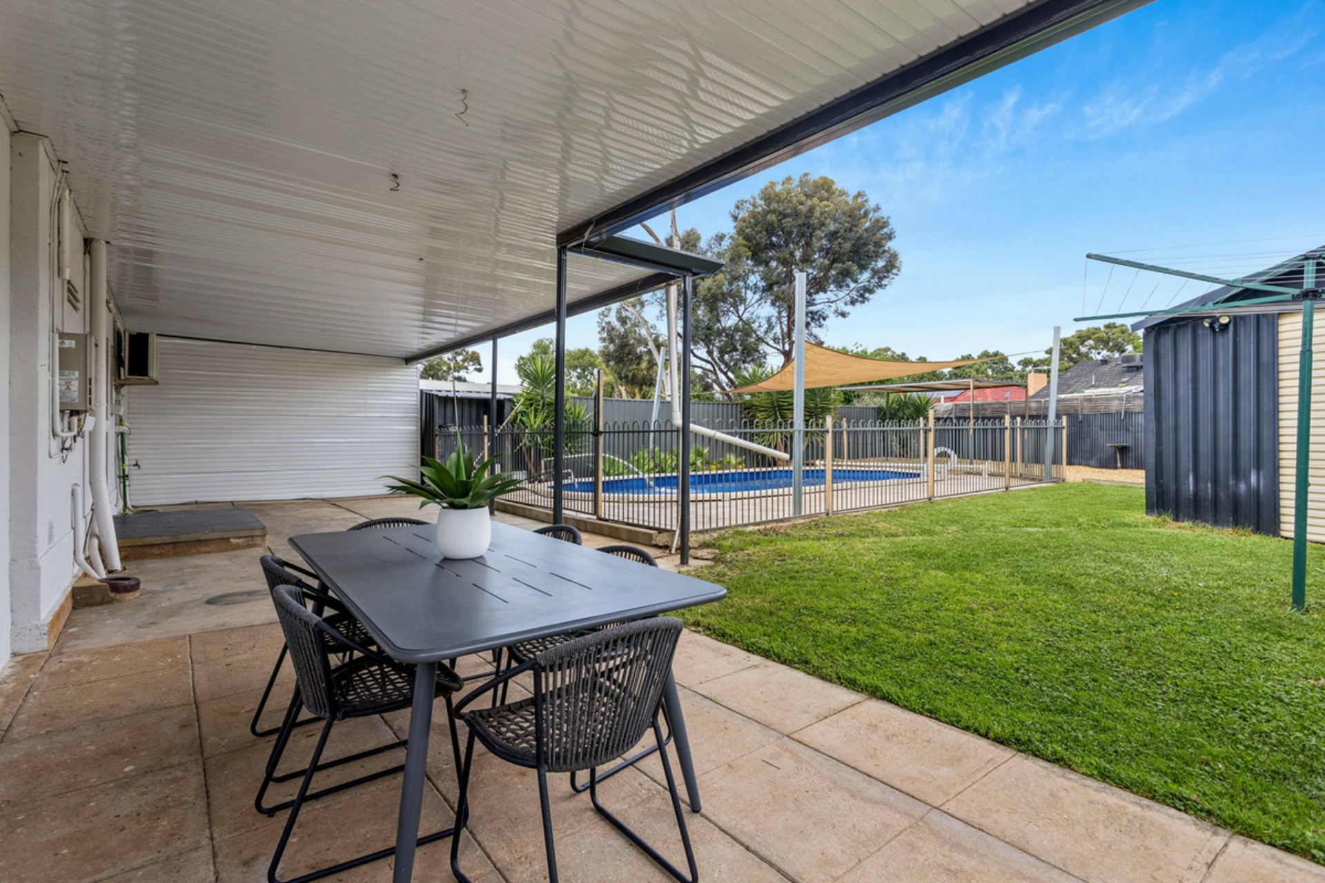 30 Burcombe Street — photo 14 of 20