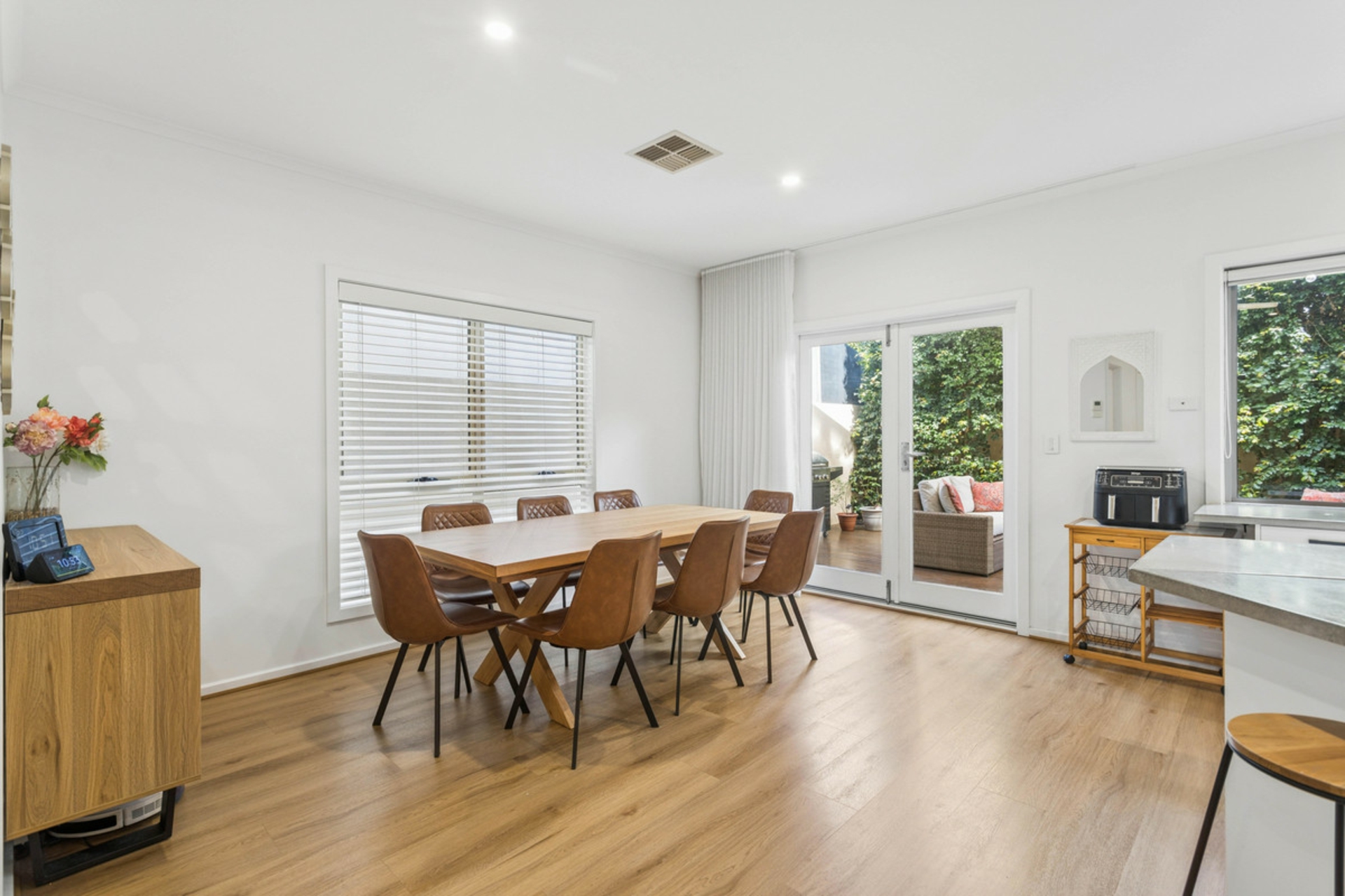 34 The Strand — photo 9 of 24
