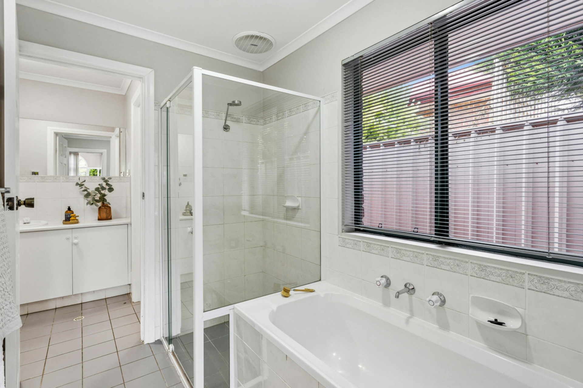 7 Laburnum Drive — photo 4 of 20