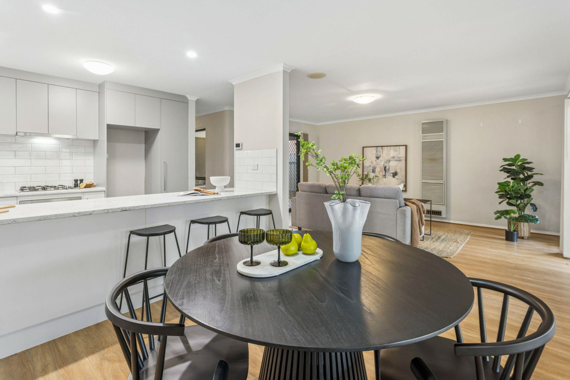 7 Laburnum Drive — photo 11 of 20