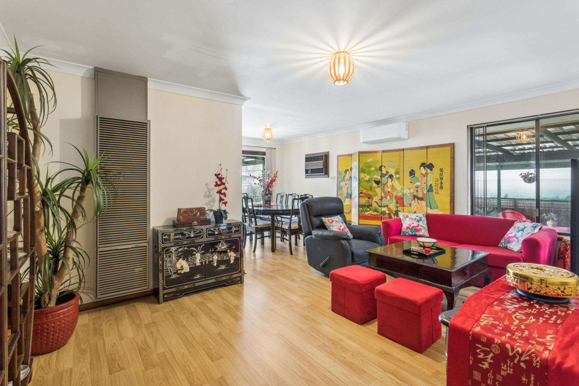 15 Metcalfe Avenue — photo 7 of 18