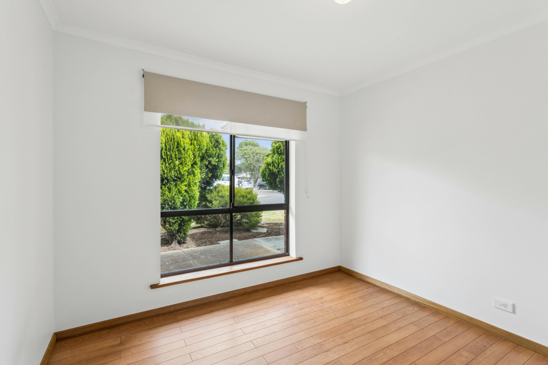 40 Sterling Court — photo 11 of 19