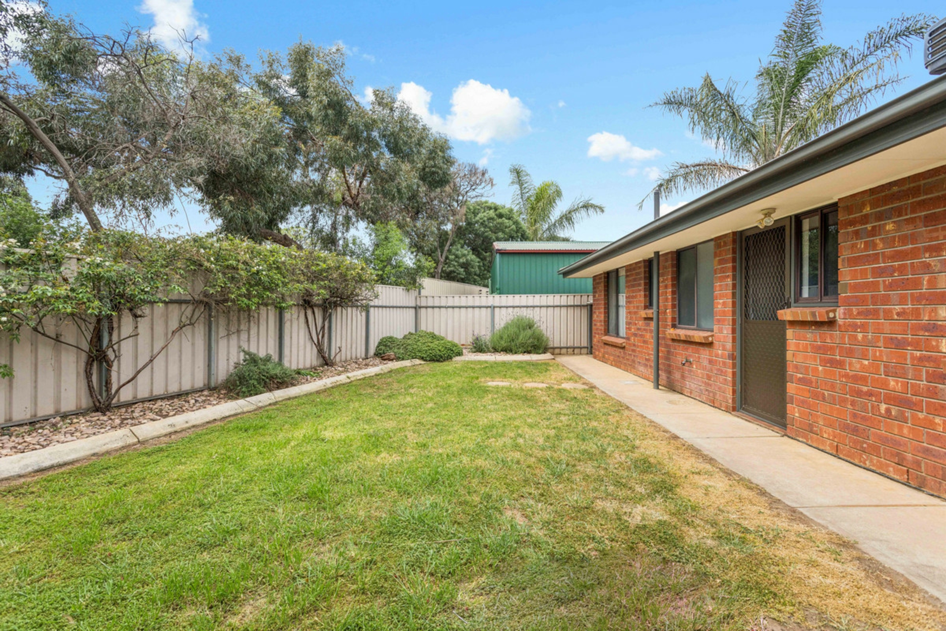 40 Sterling Court — photo 18 of 19