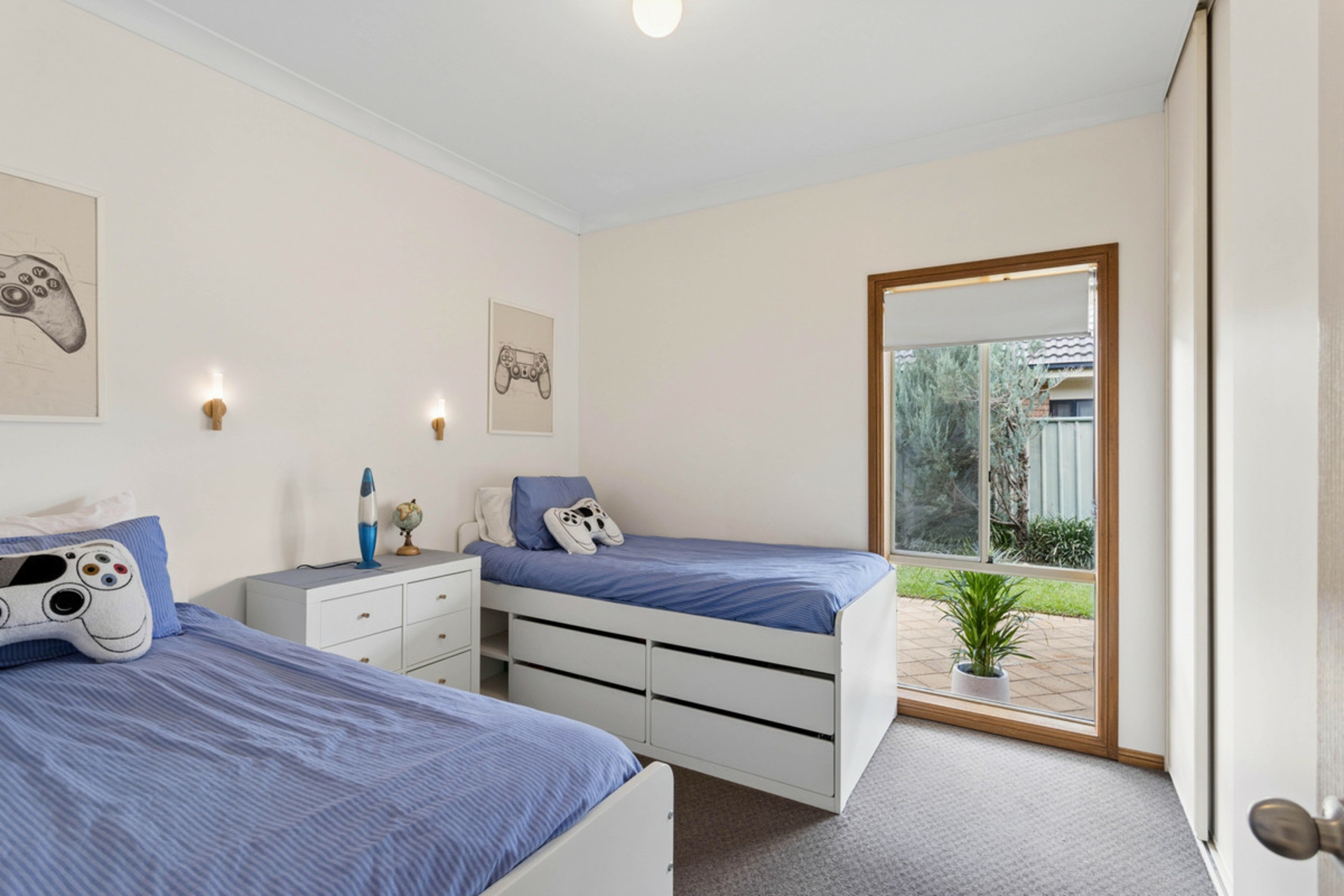 4 Avocet Drive — photo 11 of 15