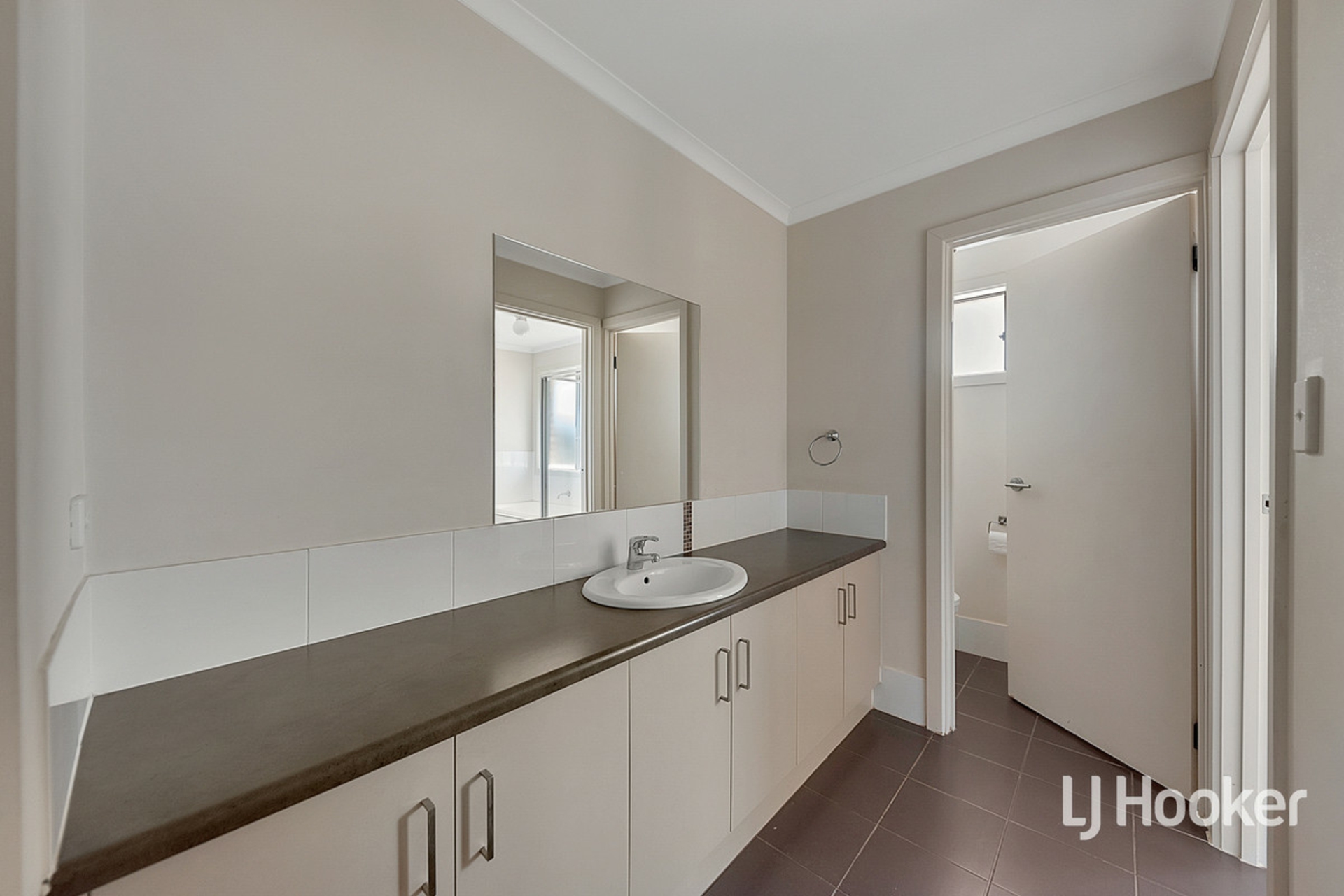 27 Jane Street — photo 7 of 11