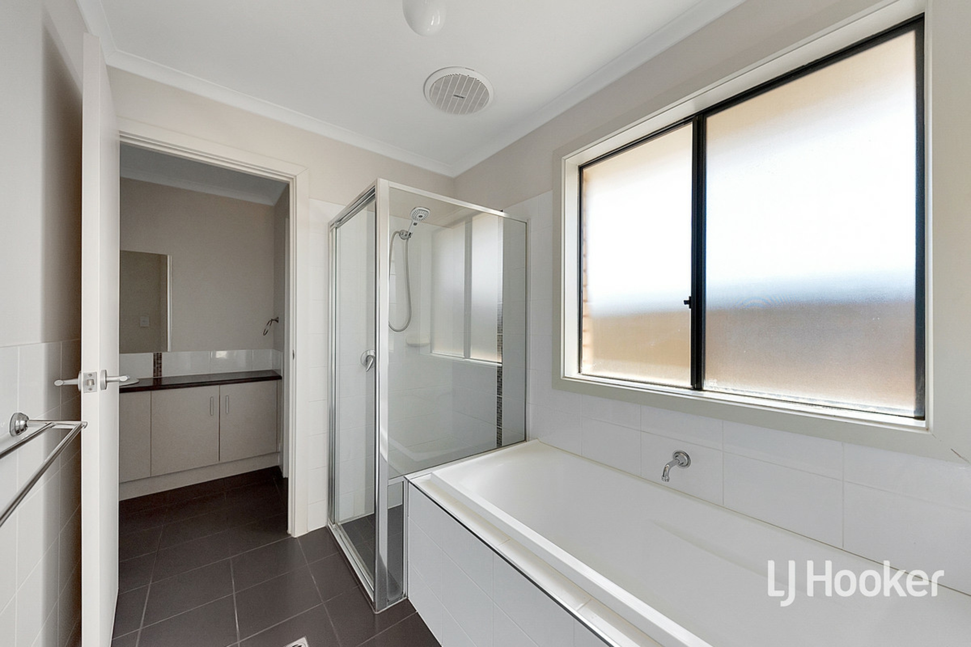 27 Jane Street — photo 8 of 11
