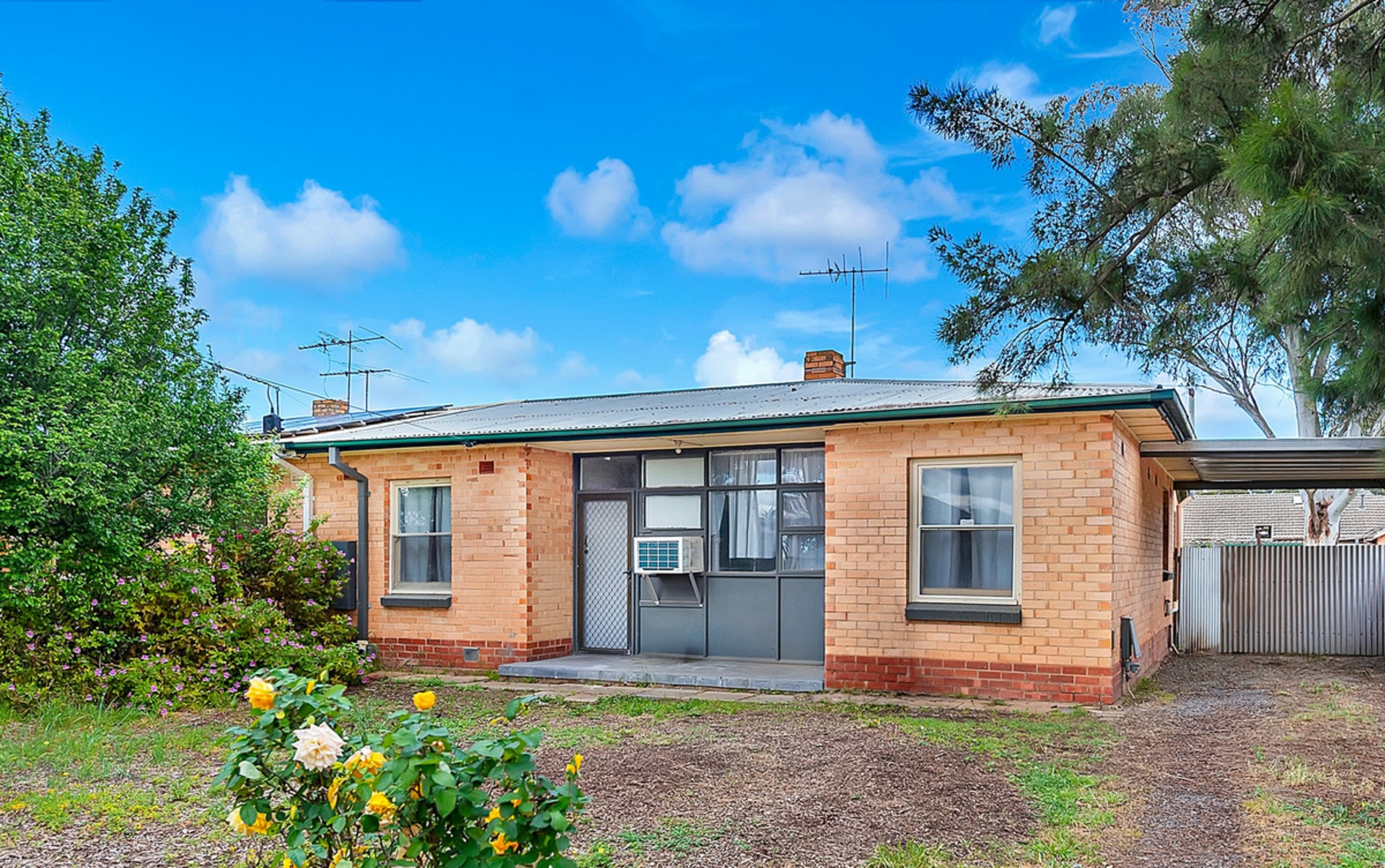 25 Kingsbury Street — photo from LJ Hooker Property Specialists