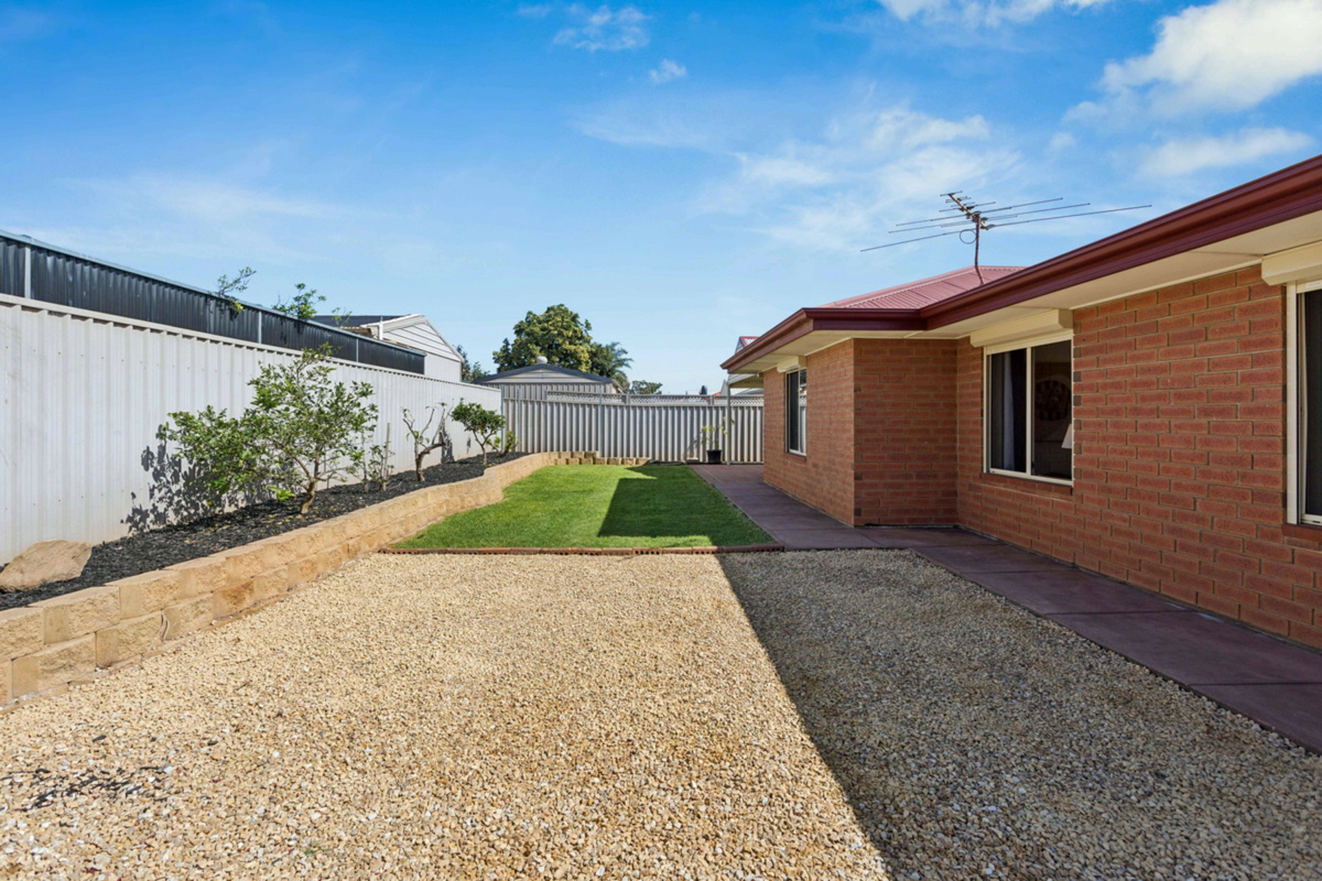28 Hope Drive — photo 22 of 23