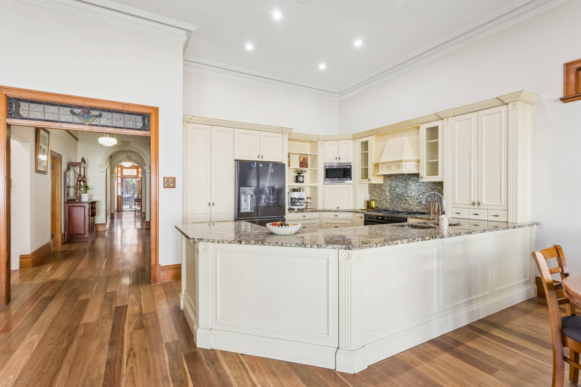 7 Tarragon Street — photo 2 of 22