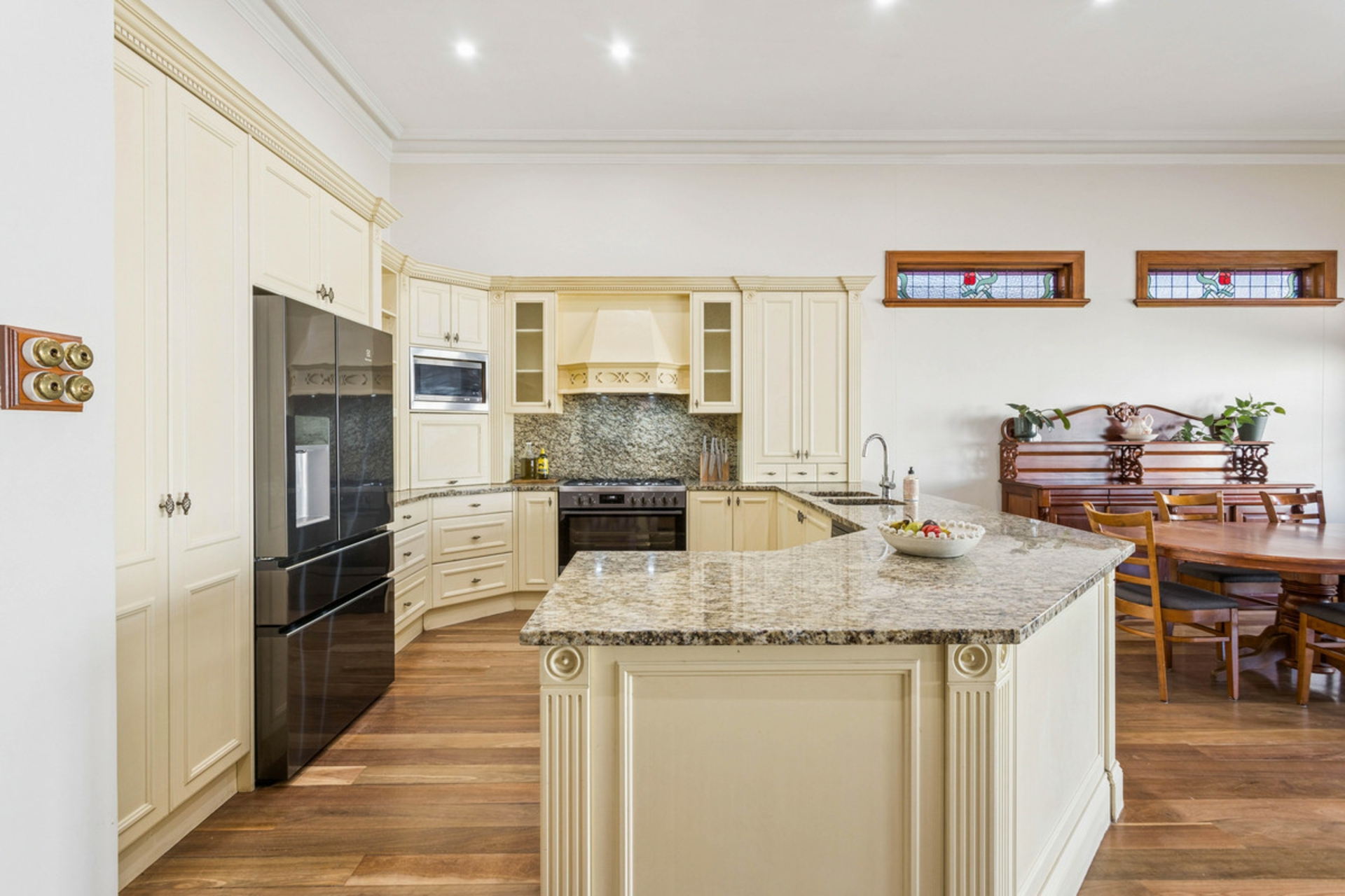 7 Tarragon Street — photo 3 of 22