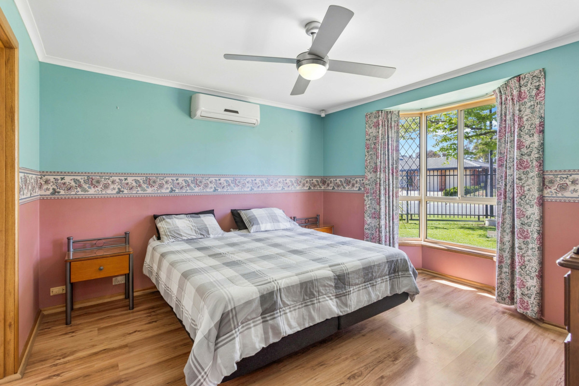 8 Burns Avenue — photo 10 of 23