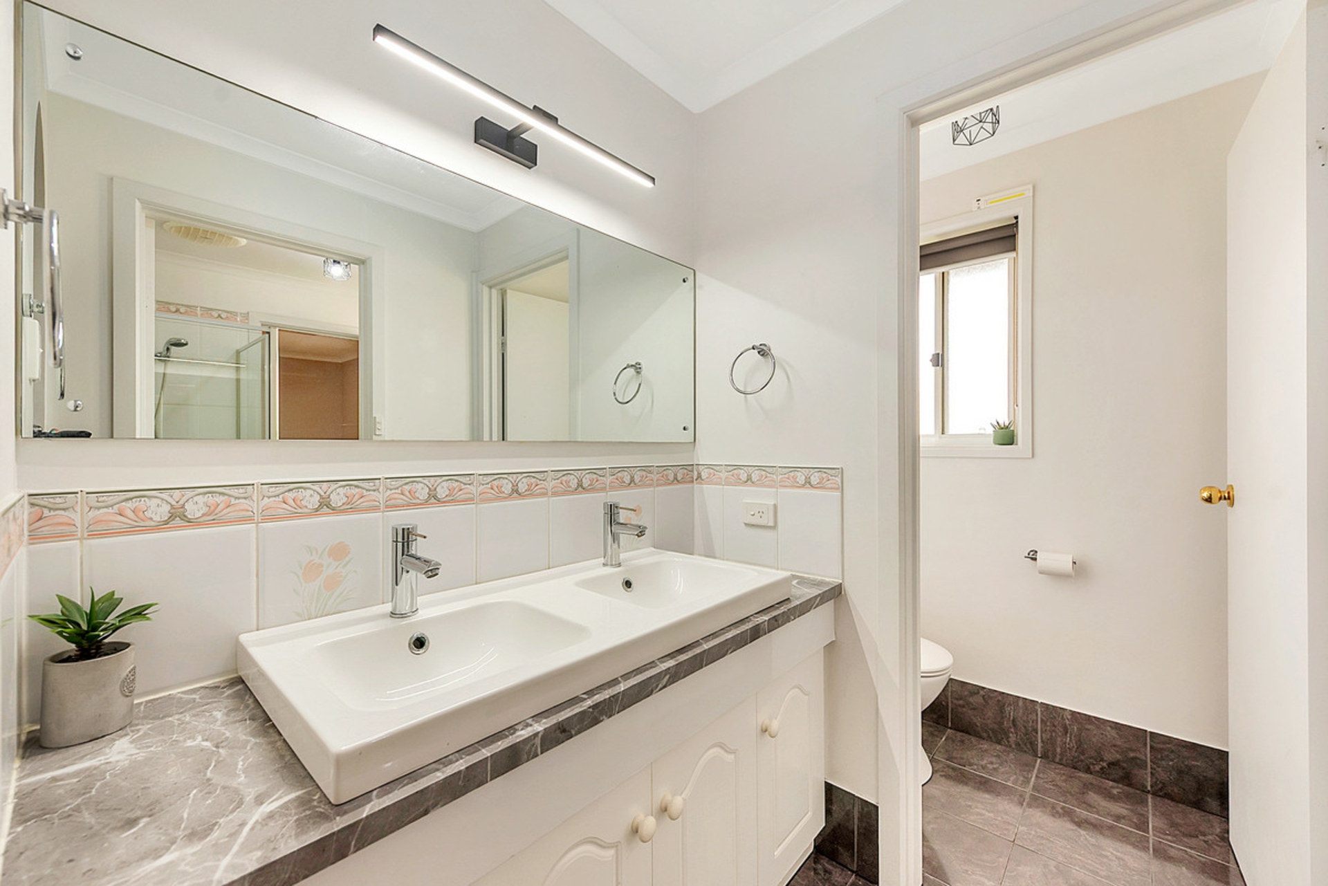 37 Fleming Avenue — photo 7 of 14