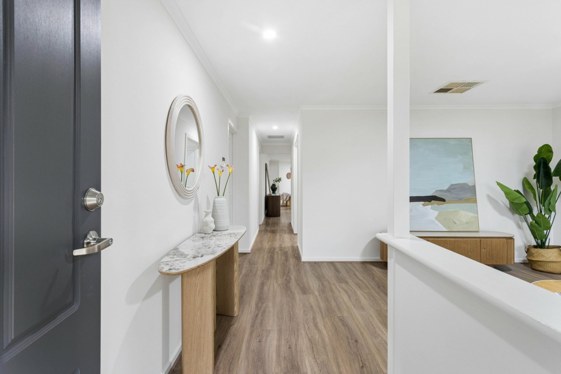 8 Yellow Wood Court — photo 2 of 23