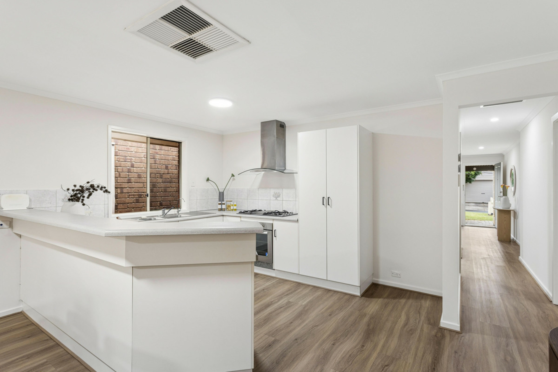 8 Yellow Wood Court — photo 7 of 23