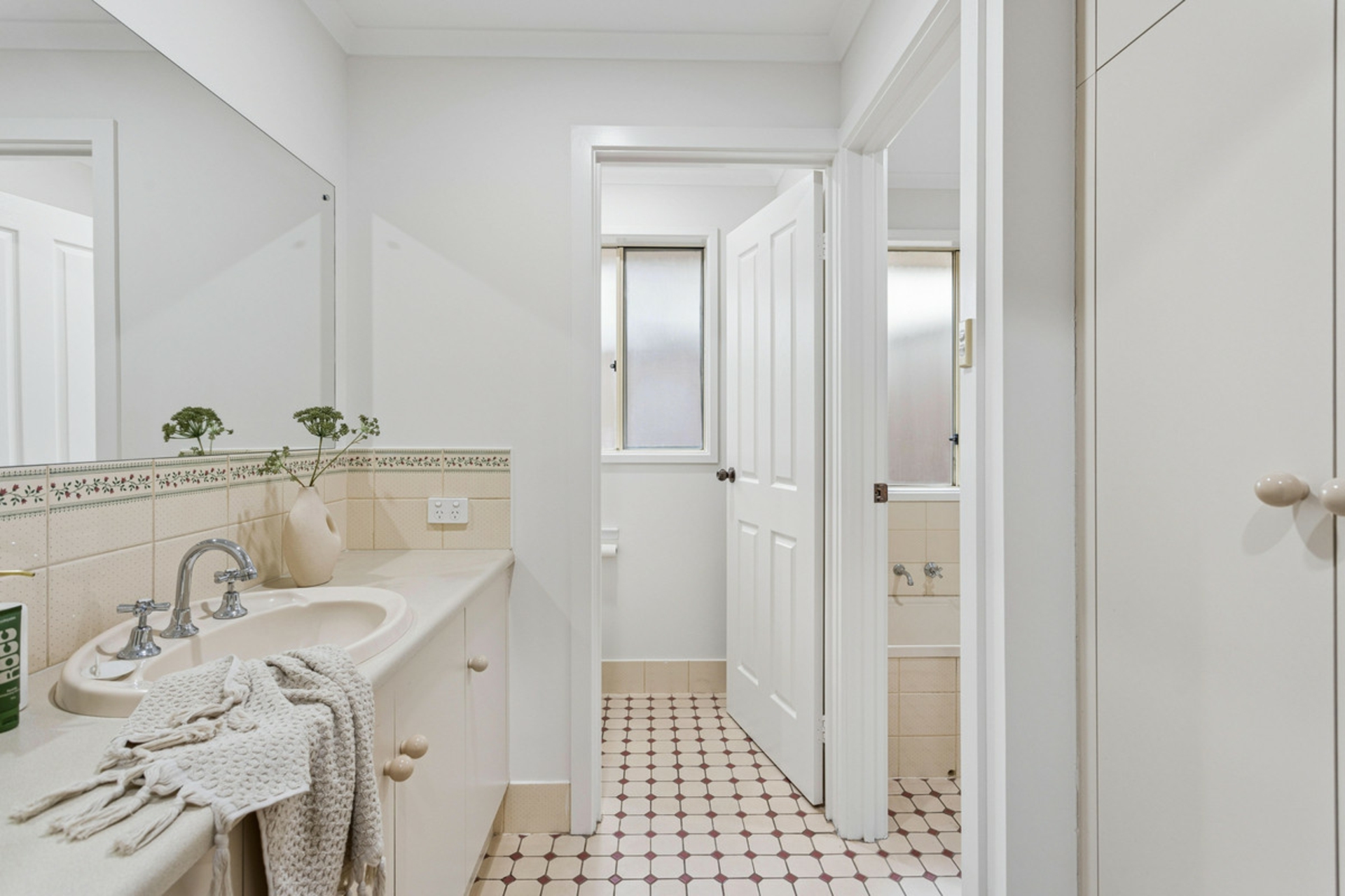 8 Yellow Wood Court — photo 16 of 23