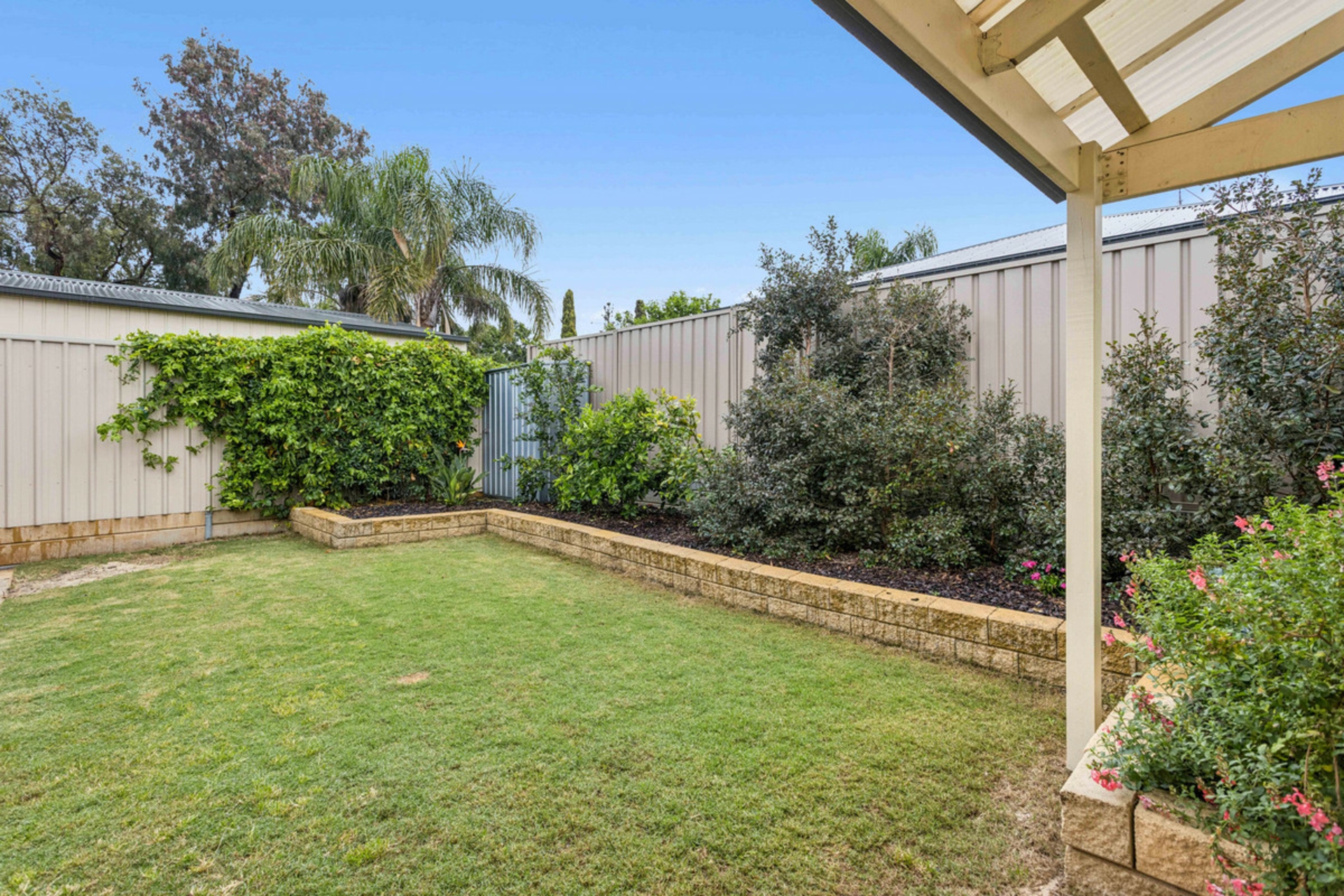 8 Yellow Wood Court — photo 21 of 23