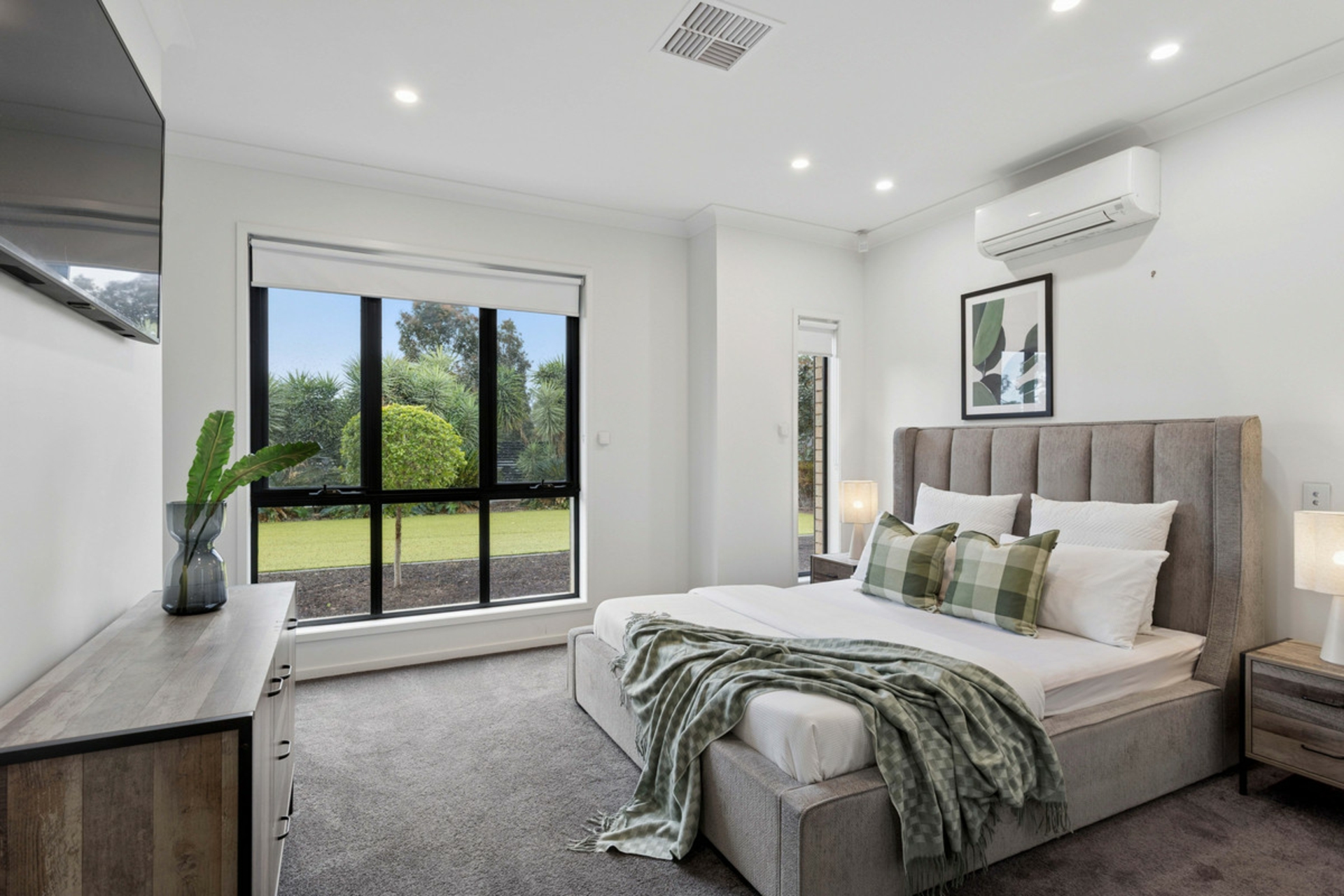 6 Constance Court — photo 4 of 30