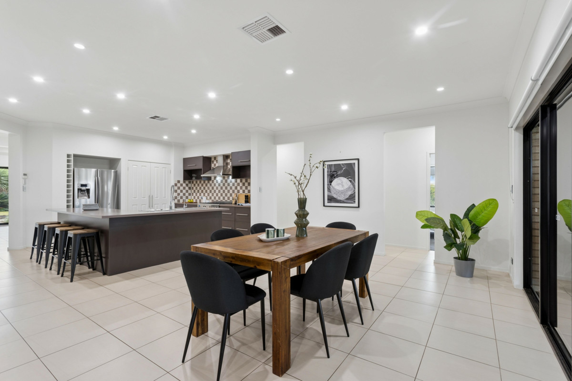 6 Constance Court — photo 14 of 30