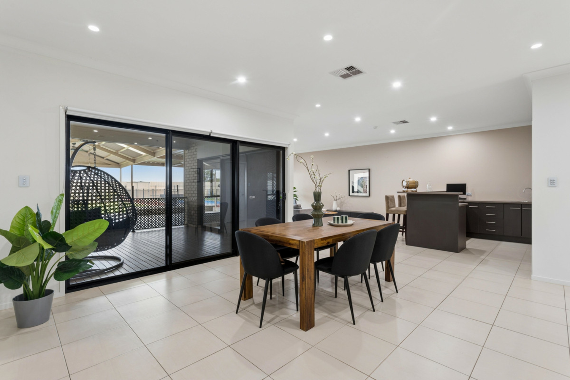 6 Constance Court — photo 15 of 30