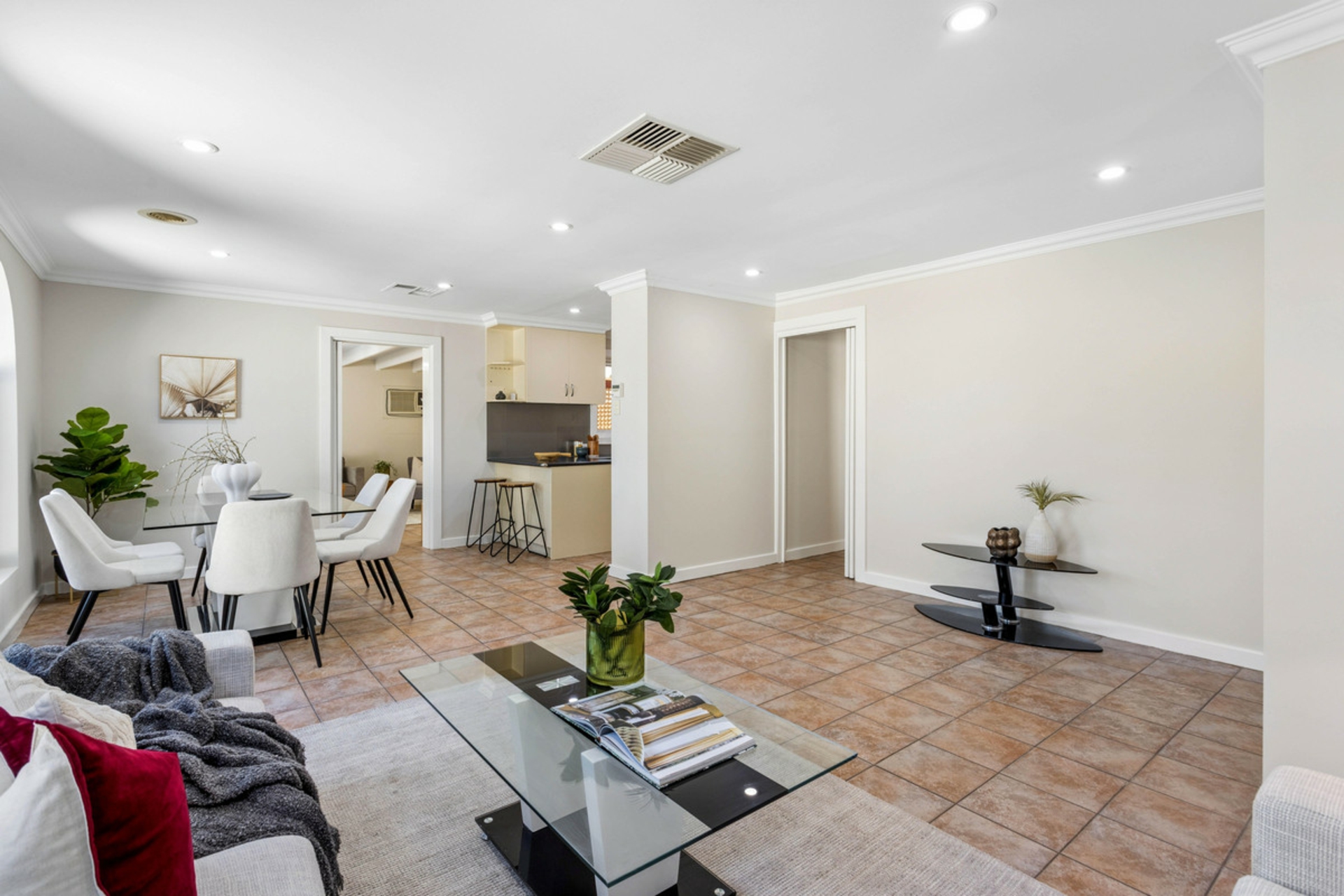 24 Glengyle Avenue — photo 5 of 22