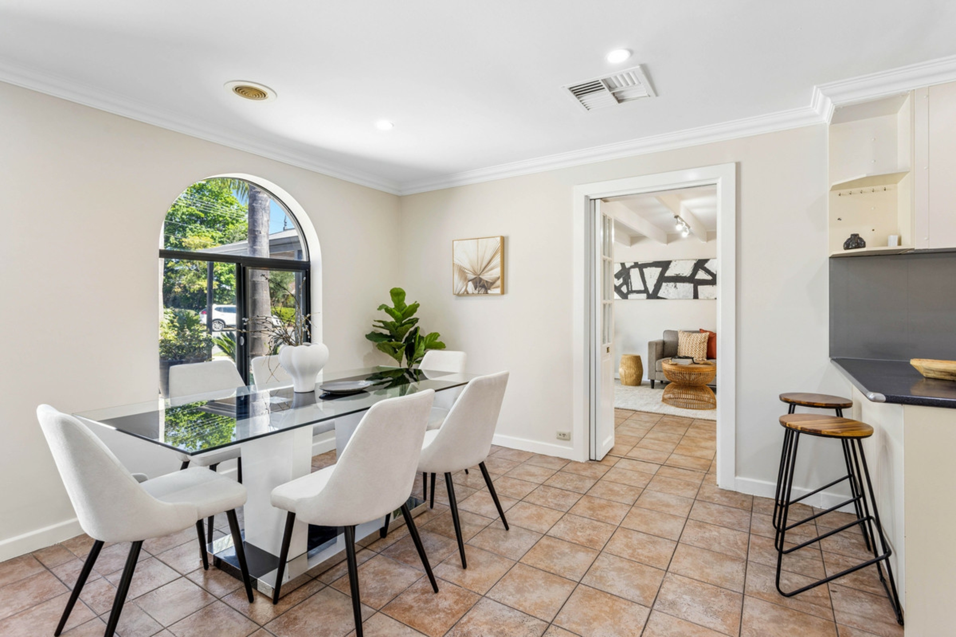 24 Glengyle Avenue — photo 15 of 22