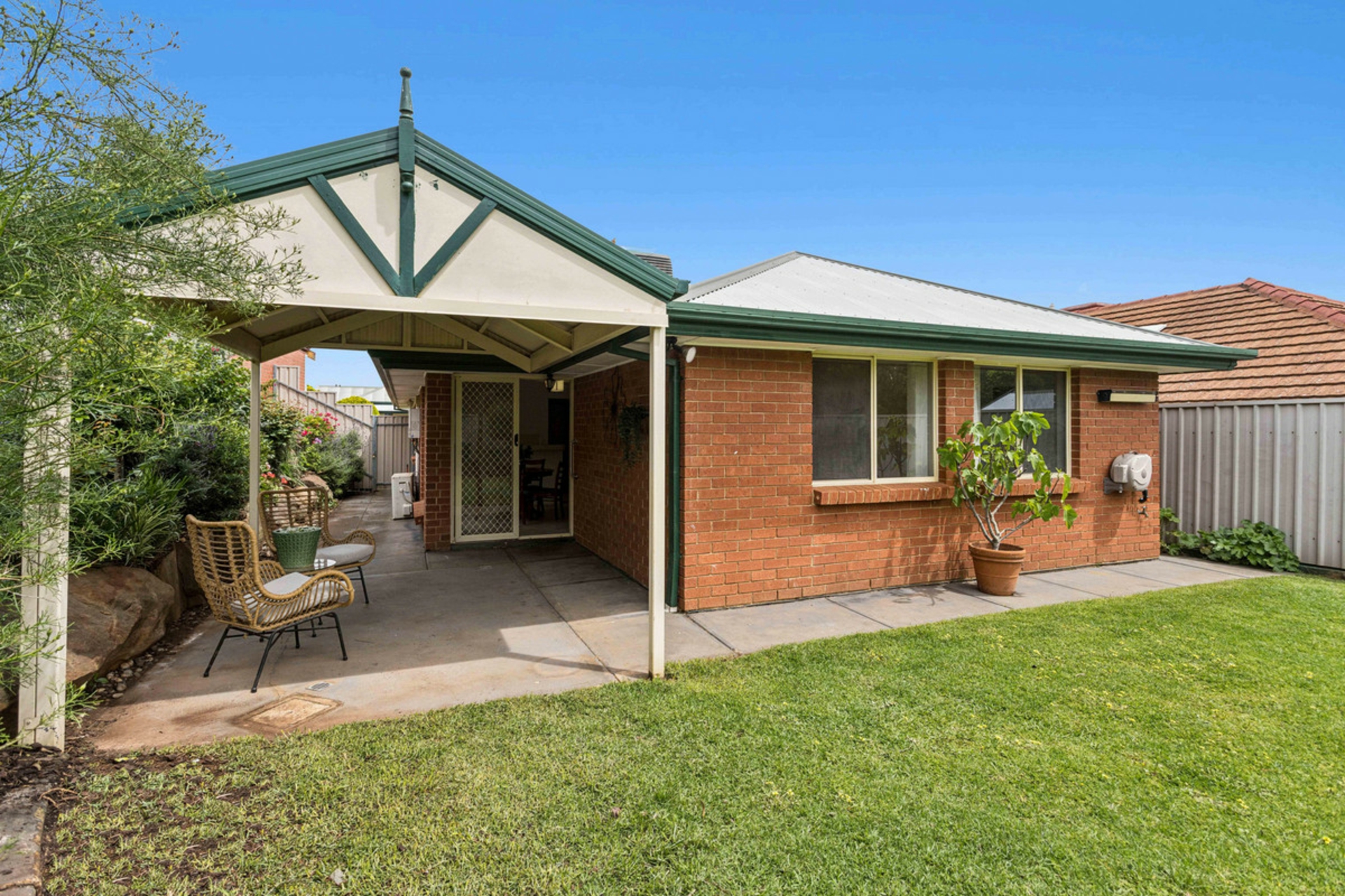 10 Innes Court — photo 17 of 20