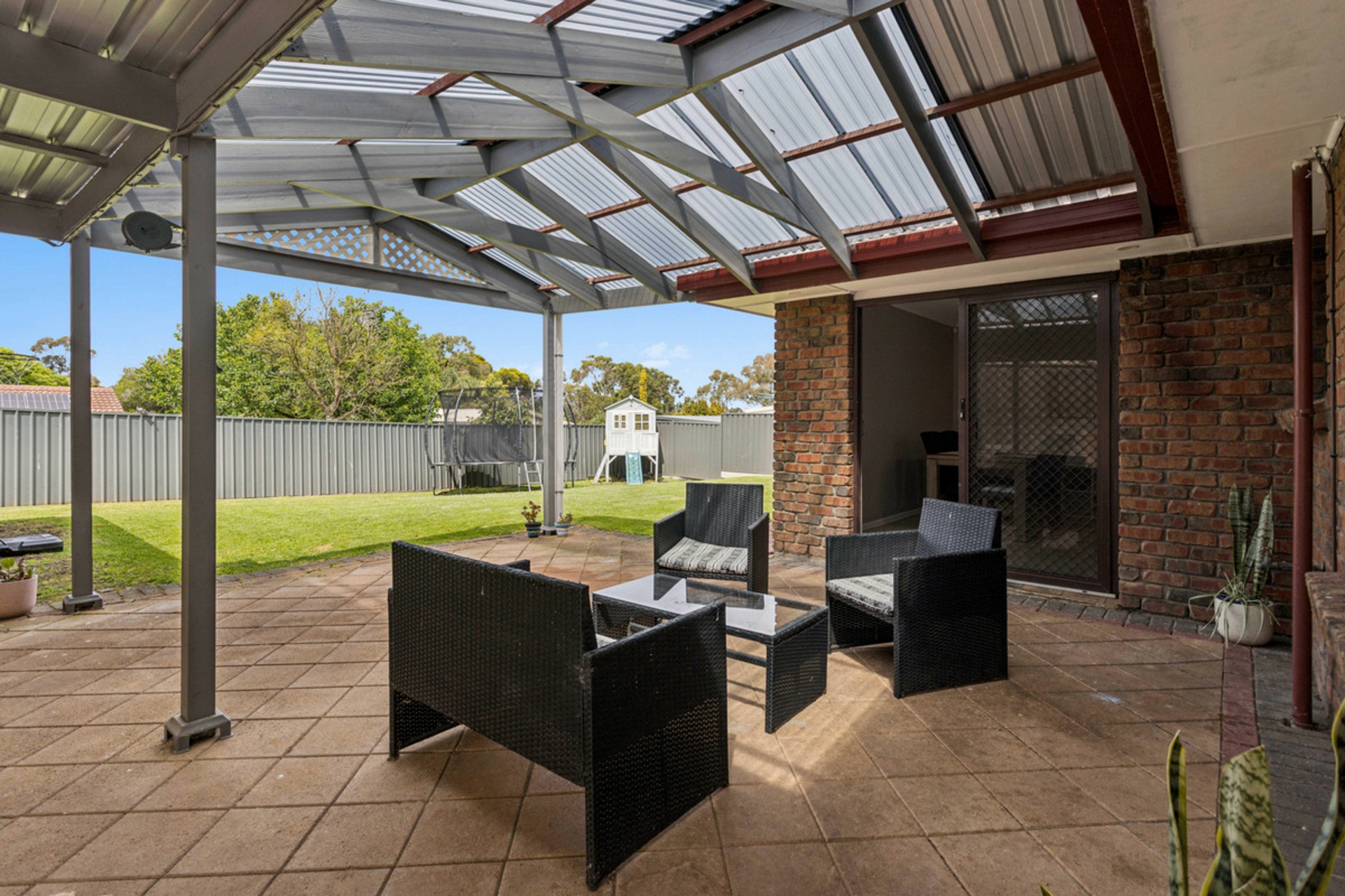 8 Sherry Court — photo 12 of 17
