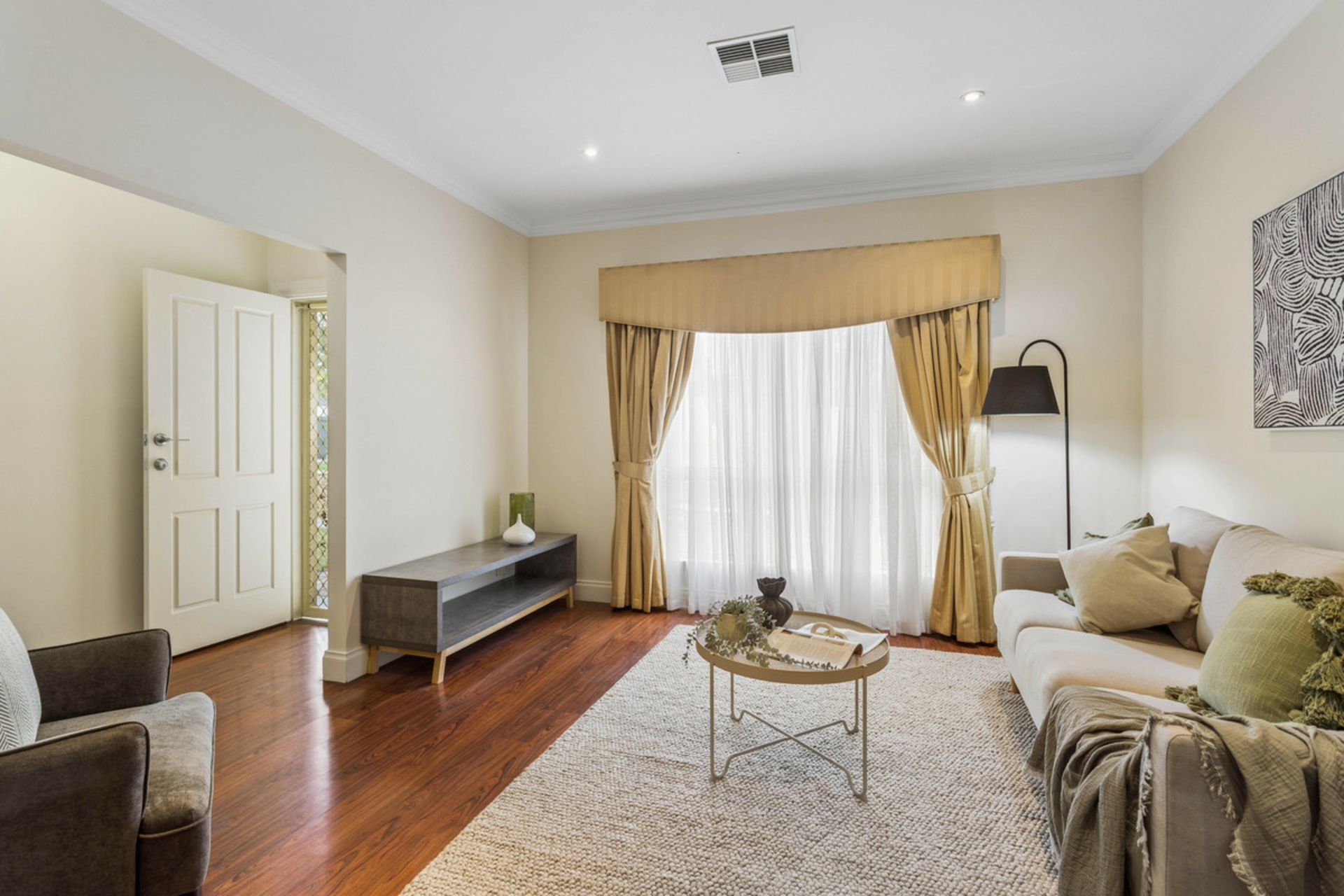 16 Henry Street — photo 3 of 16