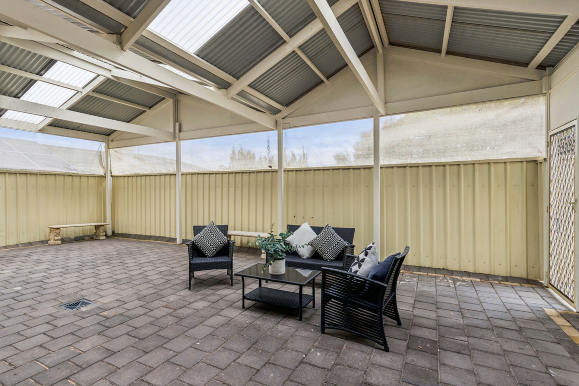 16 Henry Street — photo 15 of 16