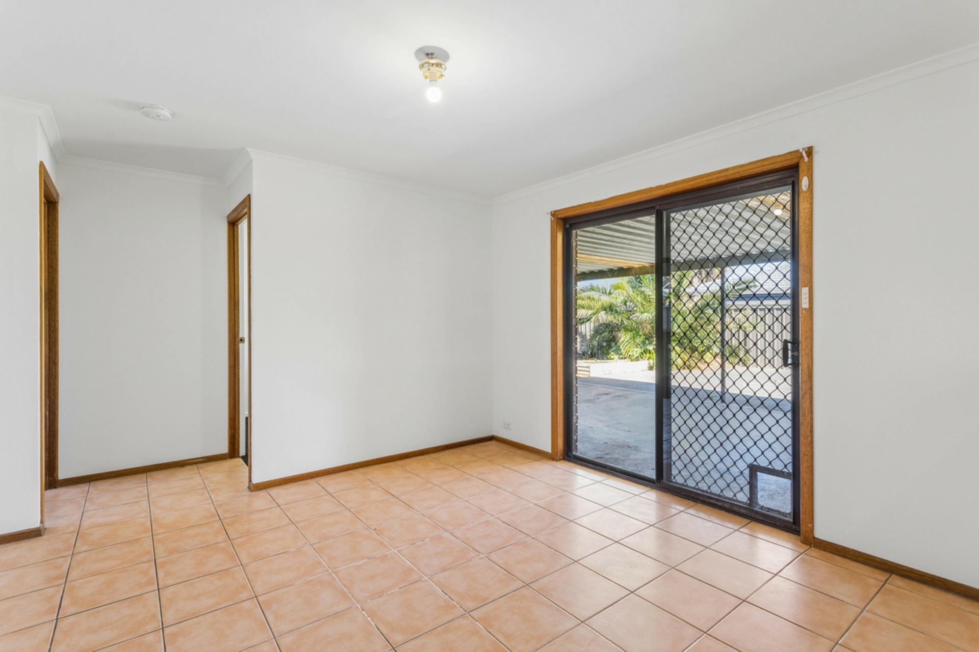 18 Boyara Crescent — photo 6 of 15