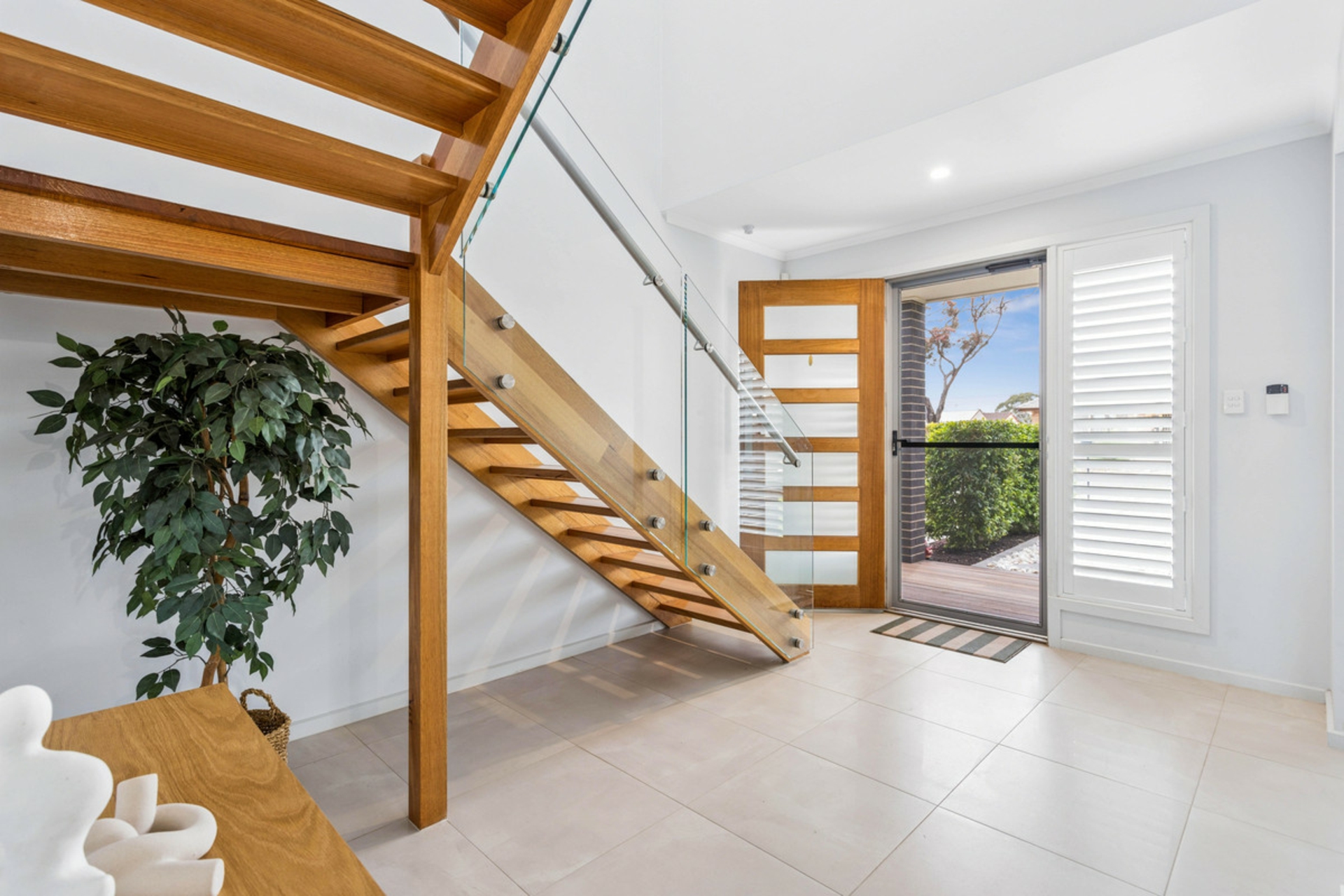 13 Taylor Avenue — photo 2 of 23