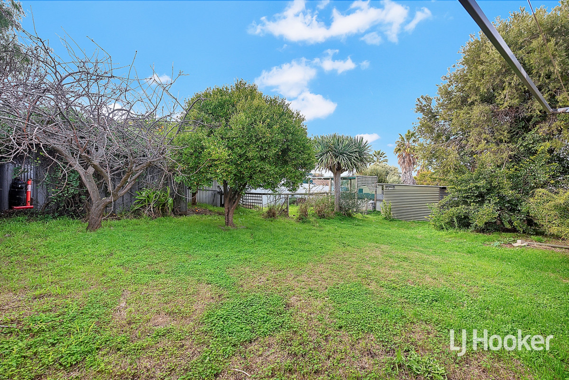 52 Brentwood Drive — photo 11 of 11