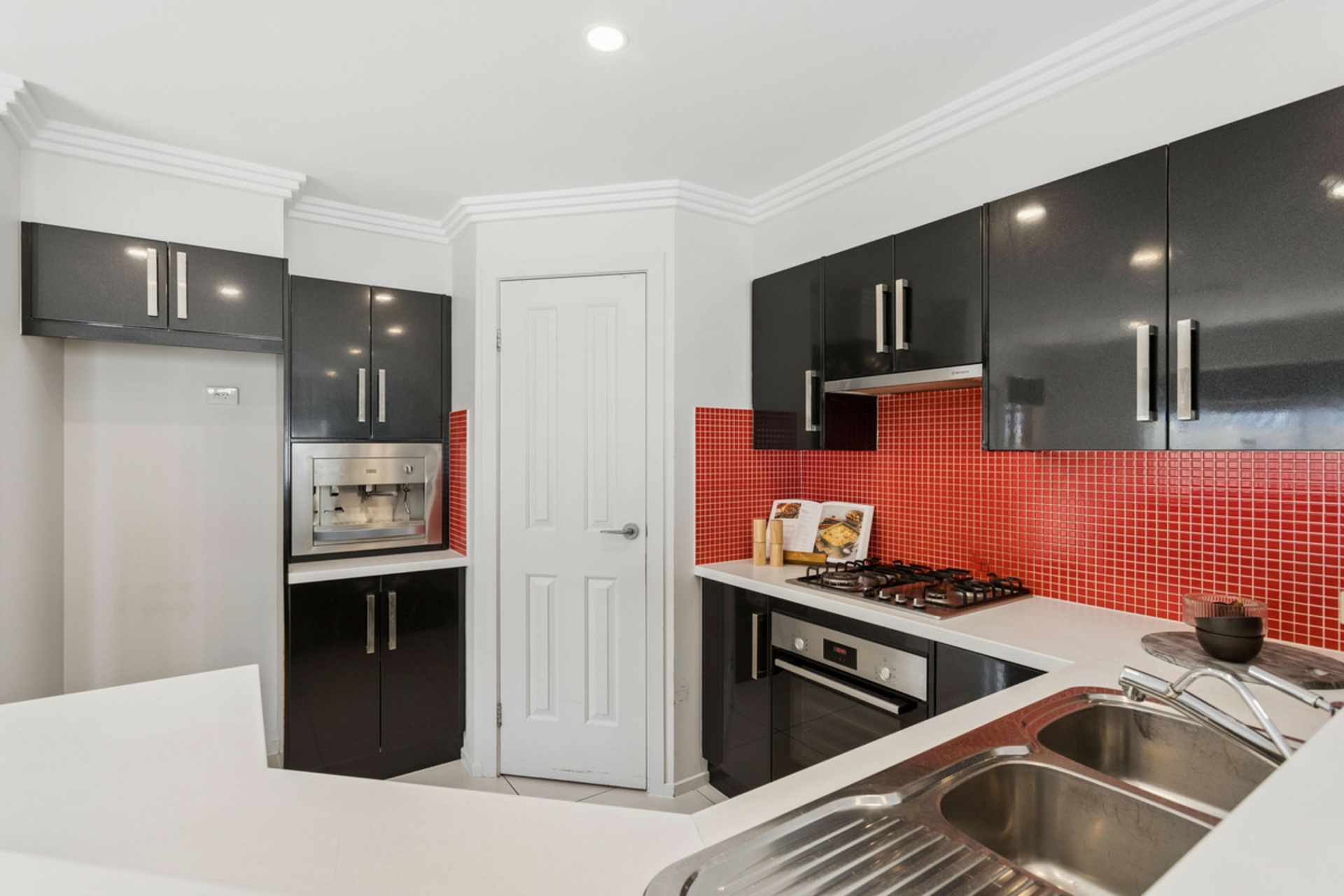 18 Birmingham Drive — photo 6 of 21
