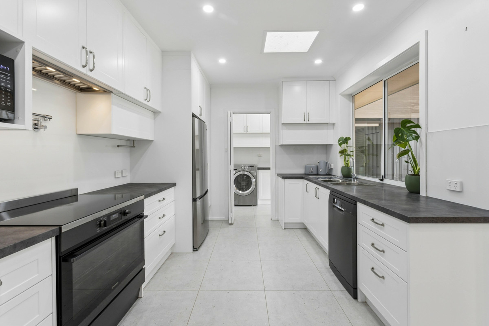 25 Crafter Street — photo 2 of 24