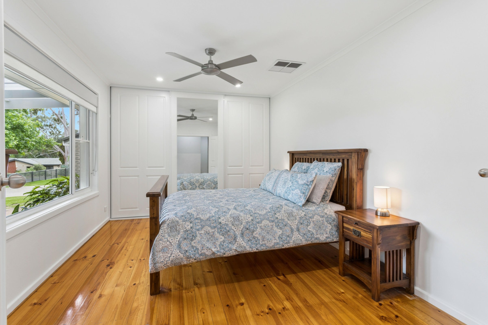 25 Crafter Street — photo 11 of 24
