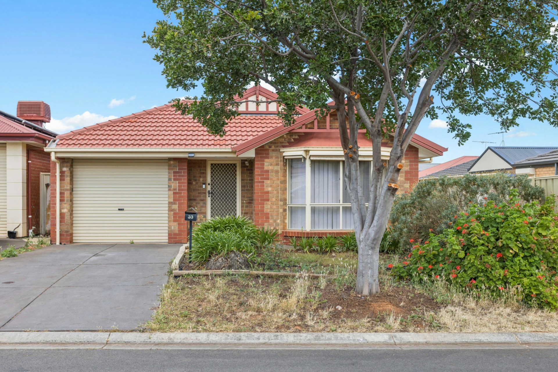 33 Strathaird Boulevard — photo from LJ Hooker Property Specialists