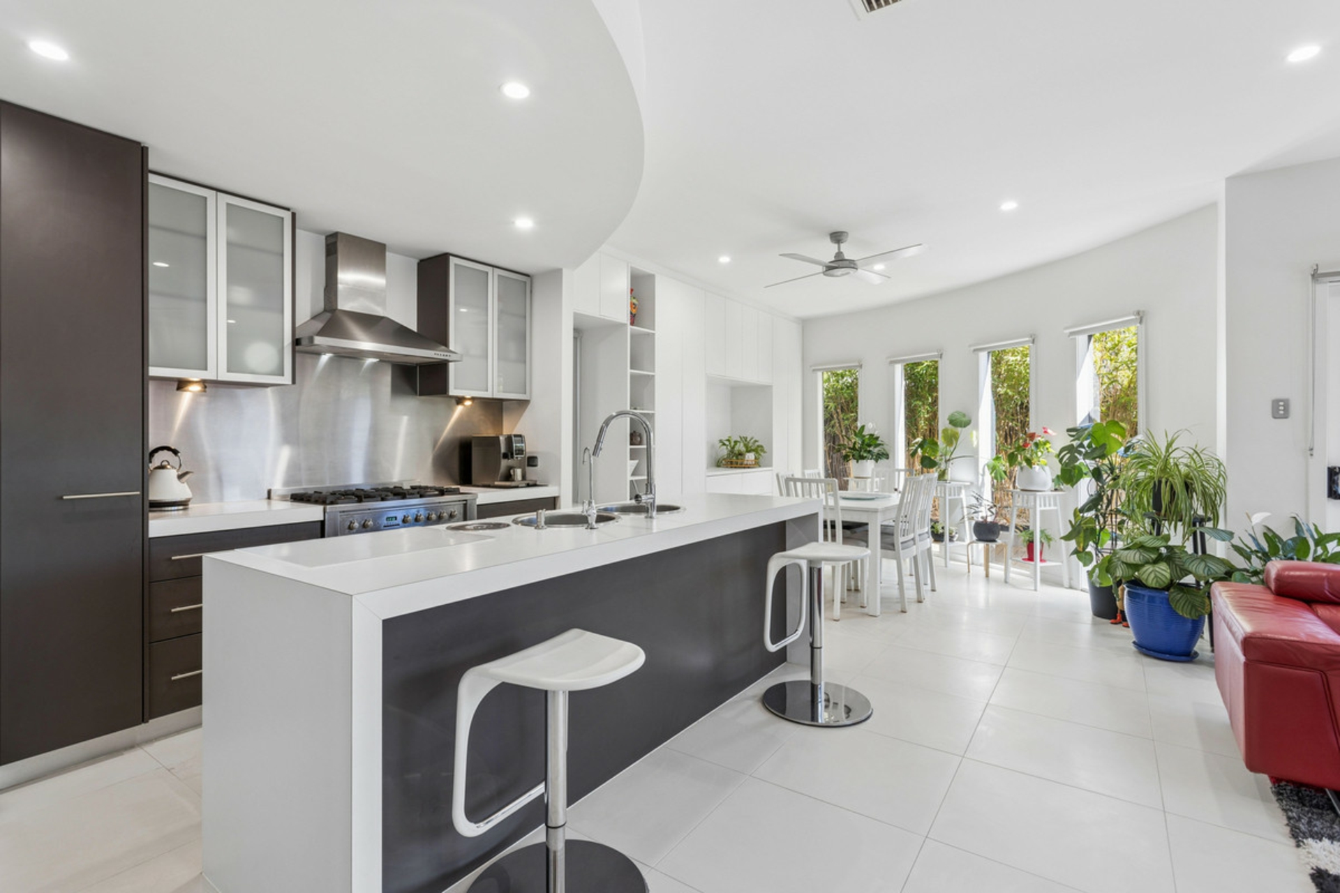 1 Lady Williams Place — photo 8 of 25