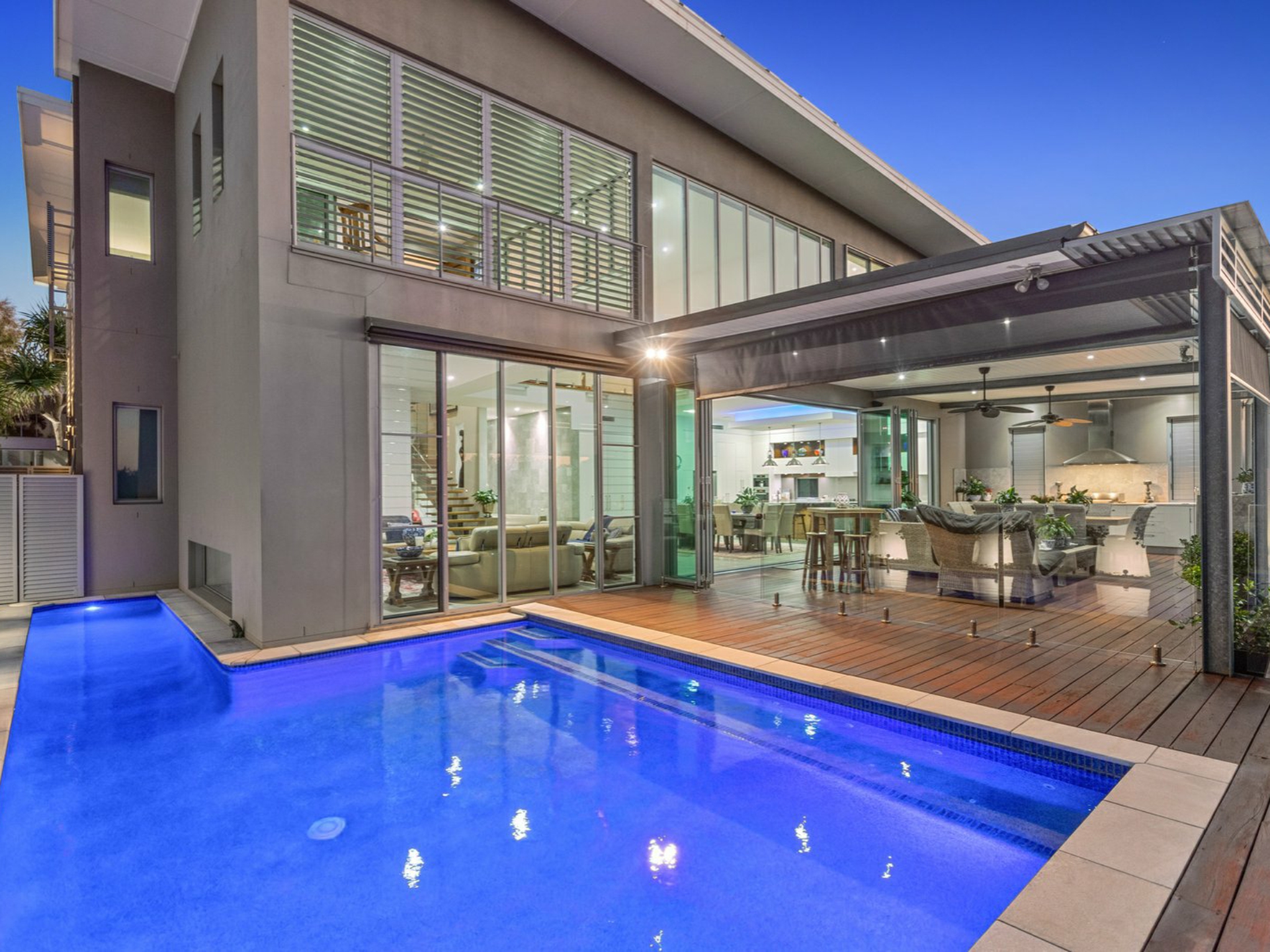 14 Cathedral Court, KINGSCLIFF