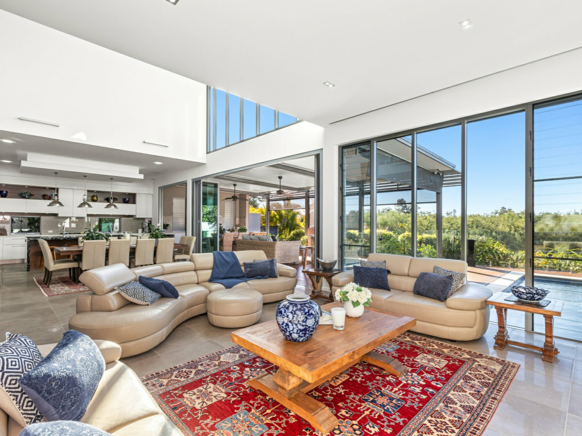 14 Cathedral Court, KINGSCLIFF