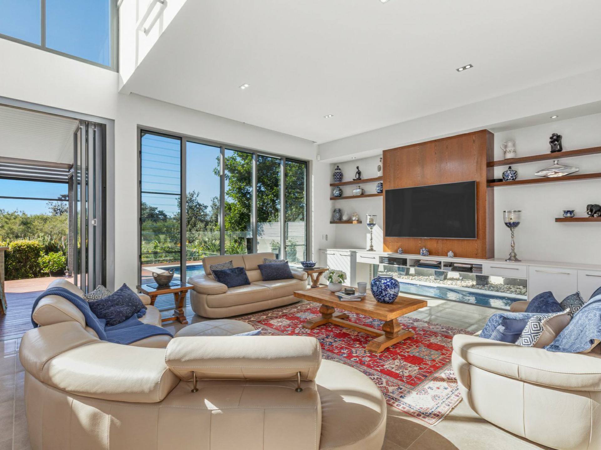 14 Cathedral Court, KINGSCLIFF
