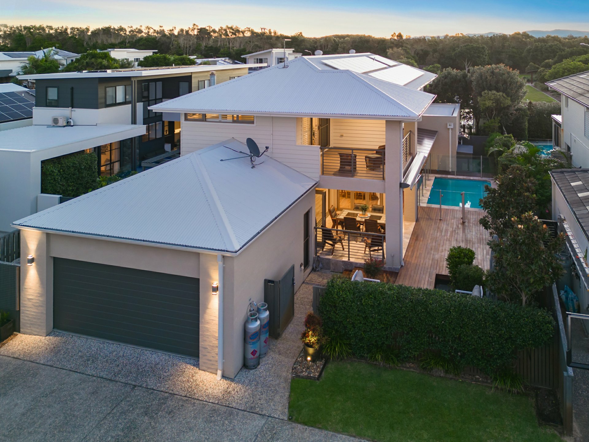 671 Casuarina Way, CASUARINA